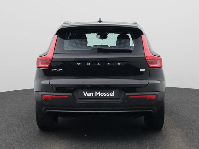 Volvo XC40 Recharge Core 232PK | Navigatie | Allseason-banden | Grootlicht-assistent | Achteruitrijcamera + parkeersensoren | Climate control | Apple CarPlay & Android Auto