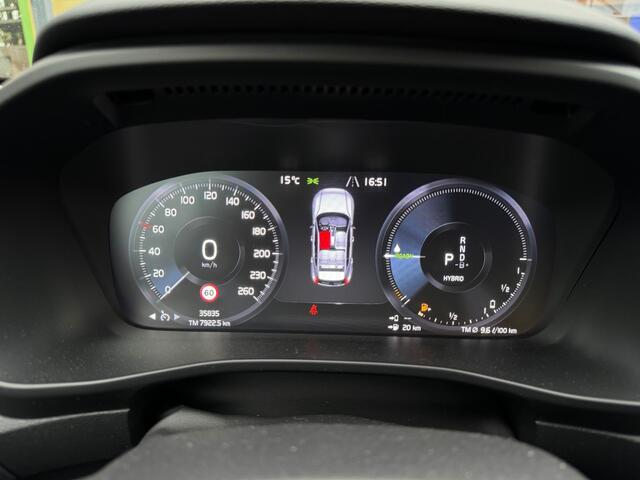 Volvo XC40 1.5 T5 Recharge Inscription - Navi - camera - electr achterklep