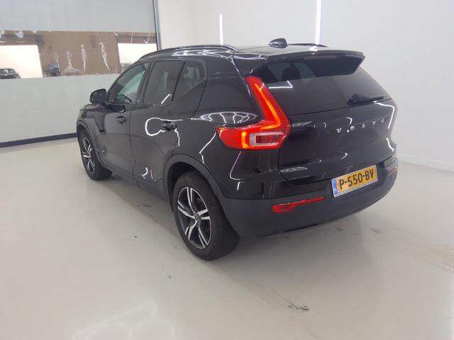 Volvo XC40 1.5 T2 R-Design Camera