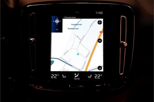 Volvo XC40 1.5 T5 Plug-in Hybrid 193kW/262pk DCT7 Ultimate Bright FACELIFT! PANORAMADAK + HARMAN/KARDON + ADAPT.CRUISE + PILOT ASSIST + NAVI SENSUS + BLIS + LANE ASSIST + EL.STOELEN + STOEL-&STUURVERWARMING + CAMERA + KEYLESS + PARKSENSOREN V&A + 19" LM-VELGEN!!