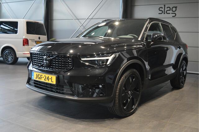 Volvo XC40 2.0 B3 Plus Dark Black edition camera harman kardon 20 inch !!