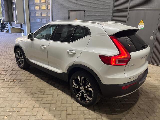 Volvo XC40 T5 Recharge Inscription Expr. | Panoramadak | 19 Inch | Keyless | Apple Carplay | Getint Glas