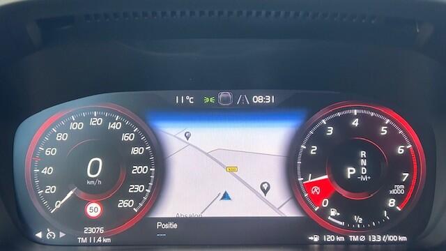 Volvo XC40 2.0 T4 AWD INSCRIPTION 23.000KM!!! 1E EIGENAAR!!! NAVIGATIE, APPLE CARPLAY, HARMAN/KARDON, LEER, STOELVERWARMING, VOORRUITVERWARMING, SFEERVERLICHTING, ELEC. ACHTERKLEP, PARKEERHULP V/A, ACHTERUITRIJCAMERA, LED-LICHT, 18"L/M-VELGEN, ENZ. ENZ. FULL OPTIONS