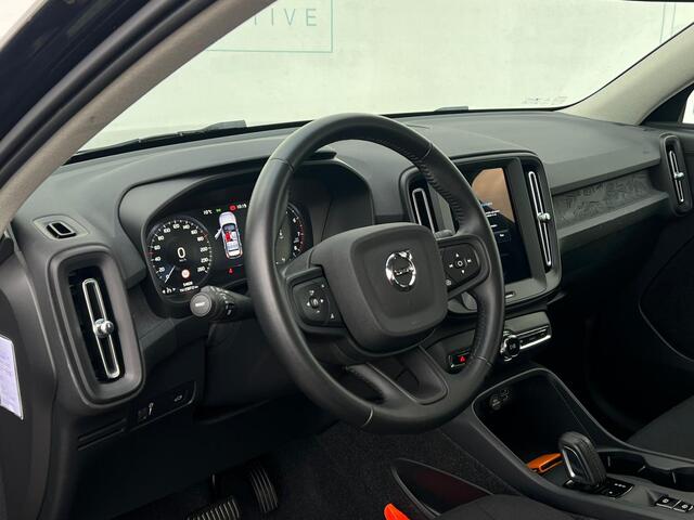 Volvo XC40 1.5 T2 Momentum Core NL AUTO | DEALER ONDERH | WEGKLAPBARE TREKHAAK | CAMERA | CARPLAY |