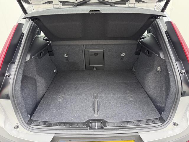 Volvo XC40 2.0 B4 Plus Dark Trekhaak | Camera | NL Auto |