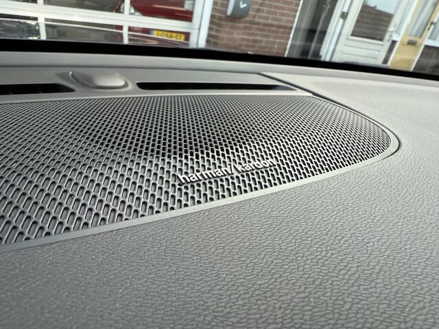 Volvo XC40 1.5 T3 Inscription Panoramadak, Leer, Camera