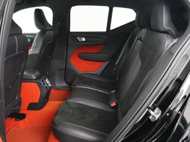 Volvo XC40 Recharge P8 AWD R Design | Trekhaak | Stoel & stuurverwarming | Camera | Carplay | Leder/Alcantara | Adaptive cruise | Keyless | Full LED | 19'' lichtmetalen velgen