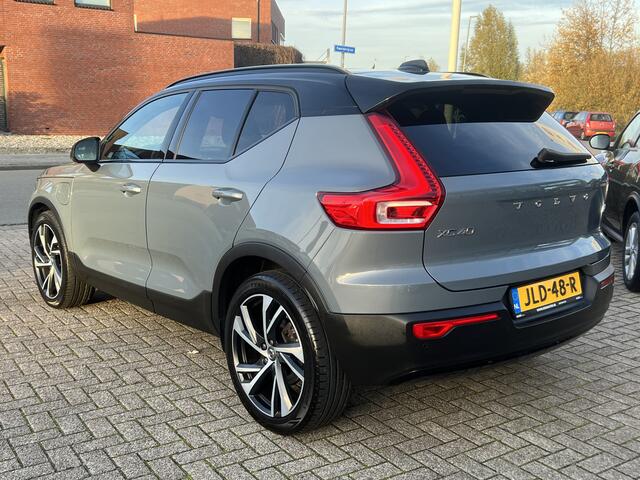 Volvo XC40 1.5 T5 Recharge 262 pk R-Design Panodak Trekhaak Vol Leder ACC Pilot Assist 20 Inch Velgen Elek.Stoel Full Led Blis Standkachel Carplay Plug in Hybride Vol Opties !