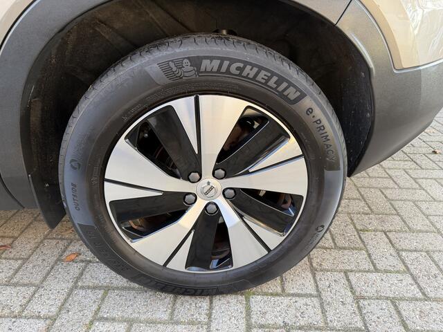 Volvo XC40 1.5 T5 Recharge Momentum Pro Leer Achteruitrijcamera