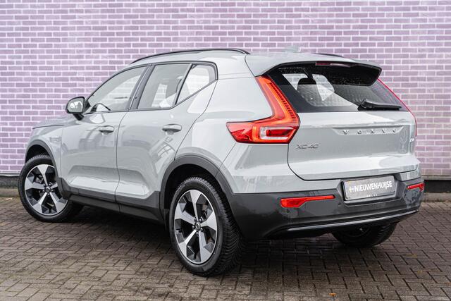 Volvo XC40 2.0 B4 Plus Dark | Adaptieve Cruise Control | Trekhaak | Elektrische stoelverstelling | Stoel + stuurverwarming | Harman Kardon audio | Verwarmbare Voorruit | Dodehoekdetectie | Carplay |