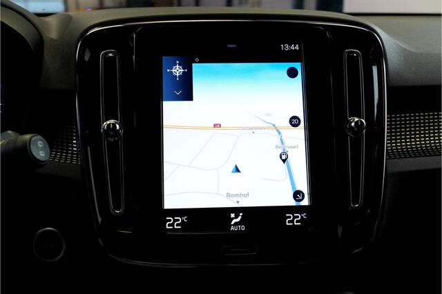 Volvo XC40 1.5 T5 193kW/262pk DCT7 Recharge R-Design HARMAN/KARDON + EL.TREKHAAK + LEER/ALCANTARA + EL.STOEL MET MEMORY + CRUISE + LANE ASSIST + NAVI SENSUS + KEYLESS ENTRY&GO + CAMERA + PARKSENSOREN V&A + 19" LM-VELGEN!!