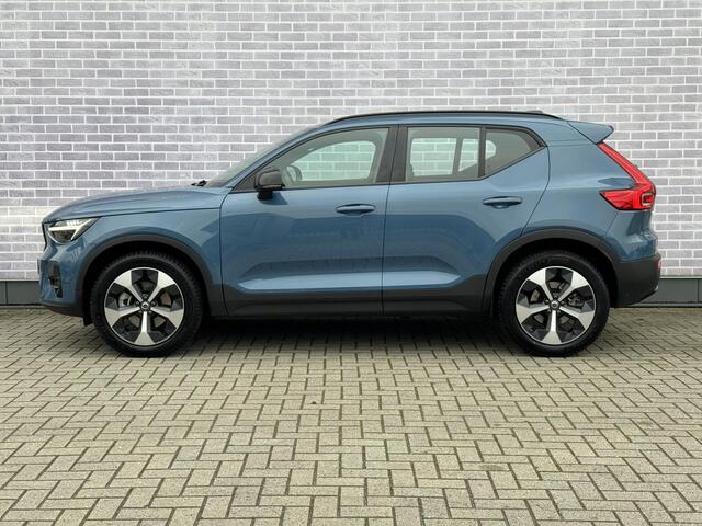 Volvo XC40 2.0 B4 Plus Dark | Trekhaak | Achteruitrijcamera | Harman Kardon Audio | Adaptive Cruise Control | Stoel-/Stuurverwarming | Elektrisch Verstelbare Bestuurdersstoel