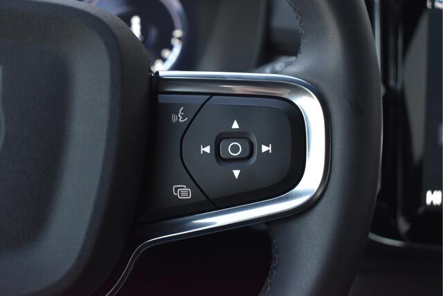 Volvo XC40 1.5 T4 Plug-in hybrid Core Bright Adaptive cruise, Wegkl. trekhaak, Camera, Stoel/stuurverwarming