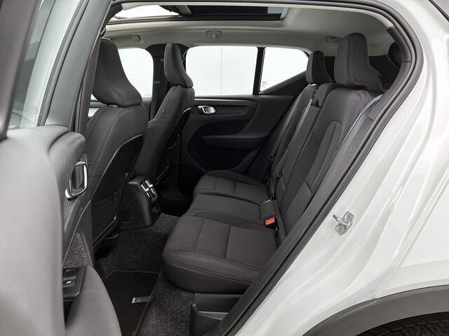 Volvo XC40 T4 Recharge R-Design Expression / Panoramadak / Navigatie / Xenon / Pdc. / Airco-ecc./ Radio multimedia / Apk 10-2026