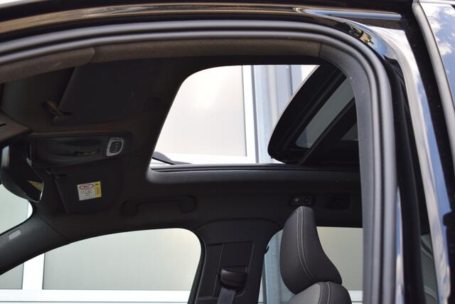 Volvo XC40 1.5 T4 Plug-in Inscription Ultimate Dark | Panodak | Harman Kardon