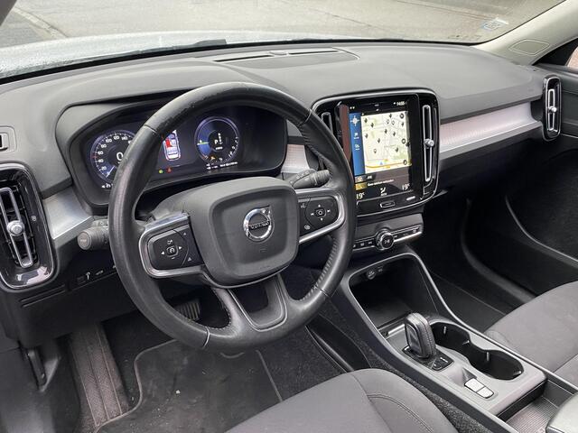 Volvo XC40 1.5 T5 Recharge aut. Business Pro met o.a. LED, navi, CarPlay, camera, etc.
