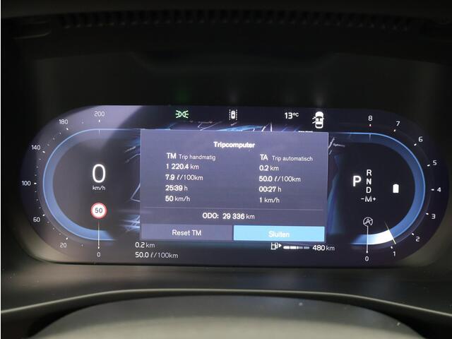 Volvo XC40 2.0 B4 Plus Dark / Trekhaak / Elektr. bed. stoelen / Harman Kardon / Stoel+stuurverwarming