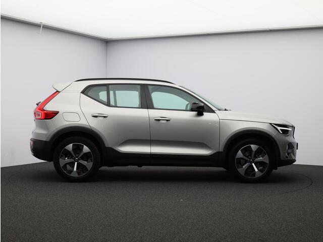 Volvo XC40 2.0 B4 Plus Dark / Trekhaak / Elektr. bed. stoelen / Harman Kardon / Stoel+stuurverwarming