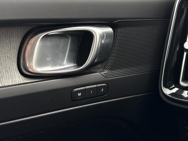 Volvo XC40 1.5 T3 Inscription | Trekhaak | Panoramisch Schuif-/kanteldak | Memory | Camera | Parkeersensoren | Leer | Stoelverwarming |