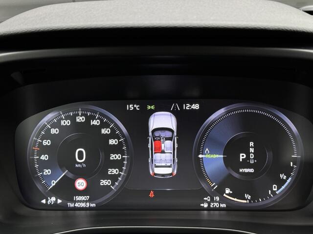Volvo XC40 1.5T5 265PK Recharge Bns Pro/Pano/Thaak/Blindspot/Camera/
