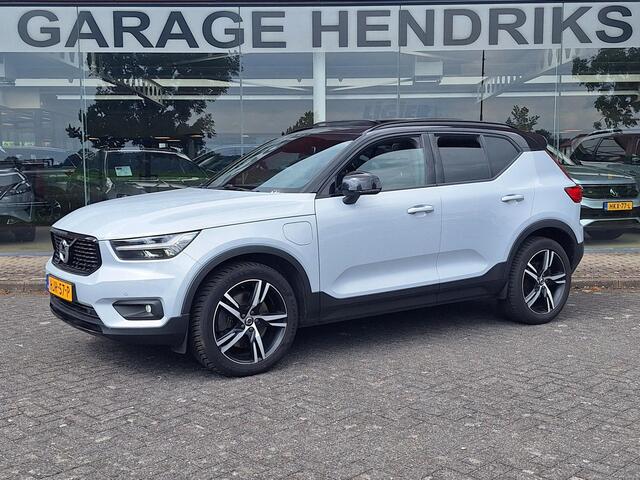Volvo XC40 1.5 T4 Recharge R-Design | Trekhaak 1800kg | Pano | Leder Alcantara | Two Tone | (occasion)
