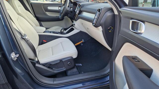 Volvo XC40 1.5 T2 Momentum Business