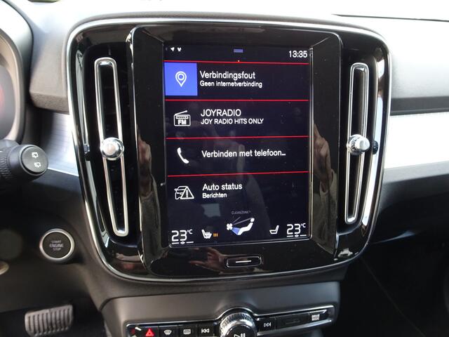 Volvo XC40 1.5 T3 Momentum Automatische airco, navigatie, stoelverwarming, trekhaak, licht metalen velgen, automaat, enz.