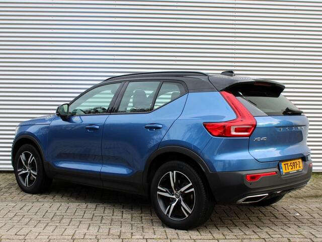 Volvo XC40 2.0 T4 R-Design Automaat / Trekhaak / 360* camera / Verwarmd voorruit / DAB radio