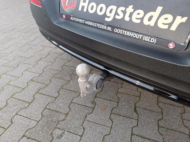 Volvo XC40 1.5 T4 Plug-in hybrid Ultimate Dark, trekhaak, H&K