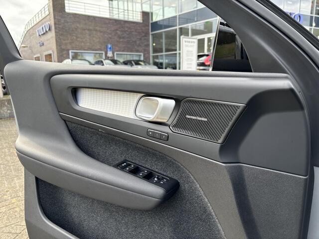 Volvo XC40 B4 Plus Dark | Harman/Kardon | Driver Assist | Trekhaak | Memoryseats |