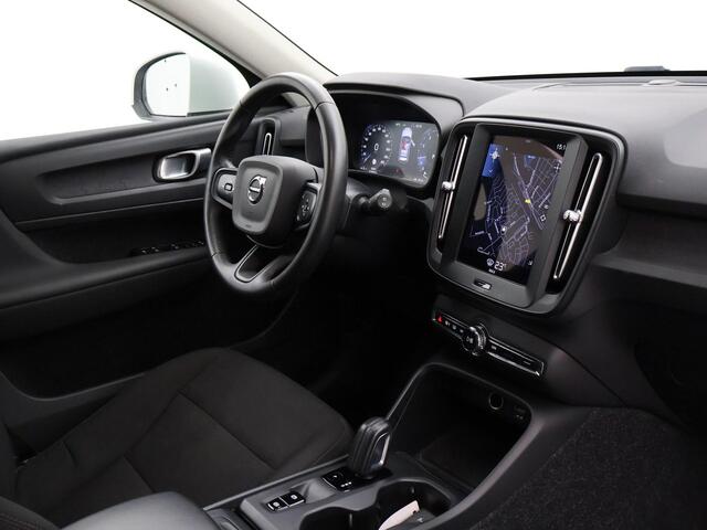 Volvo XC40 1.5 T2 AUTOMAAT + WEGKL. TREKHAAK | APPLE CARPLAY | CAMERA | DIGITALE COCKPIT | LED