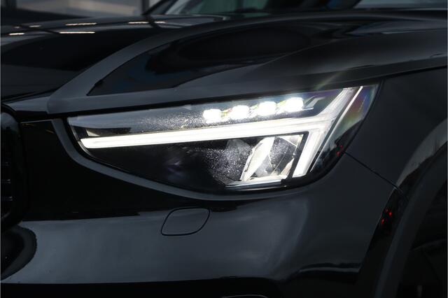 Volvo XC40 2.0 B3 Ultimate Dark | Pano | Memory | Camera | H/K