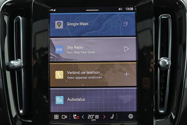 Volvo XC40 Extended Range Ultimate 82 kWh - Panorama/schuifdak - IntelliSafe Assist & Surround - 360º Camera - Harman/Kardon audio - Verwarmde voorstoelen, stuur & achterbank - Parkeersensoren voor & achter - Elektr. bedienb. voorstoelen met geheugen links - Draadlo