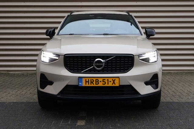 Volvo XC40 B4 Plus Dark | Trekhaak elektr. | Harman Kardon