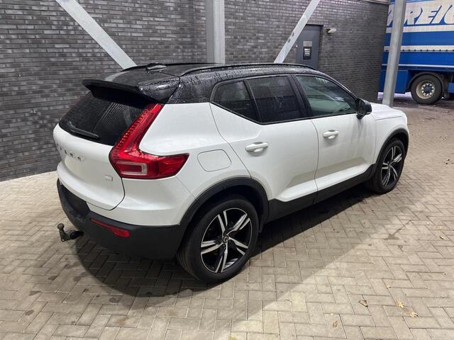 Volvo XC40 T5 Recharge R-Design | ACC | Trekhaak | BLIS | Stoel+Stuurverwarming | harman/kardon