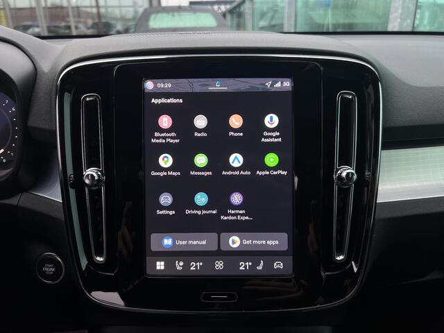 Volvo XC40 2.0 B4 Plus Dark Harman-Kardon premium sound system, Electr. verstelbare voorstoelen, Verwarmde voorstoelen + stuurwiel, Trekhaak semi electrisch, Parkeer camera.