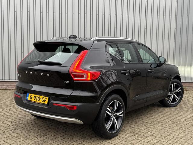 Volvo XC40 1.5 T3 Inscription | Leder | Harman Kardonn | Trekhaak | HANDGESCHAKELD |