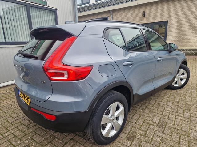 Volvo XC40 1.5 T2 Momentum Camera | Apple carplay