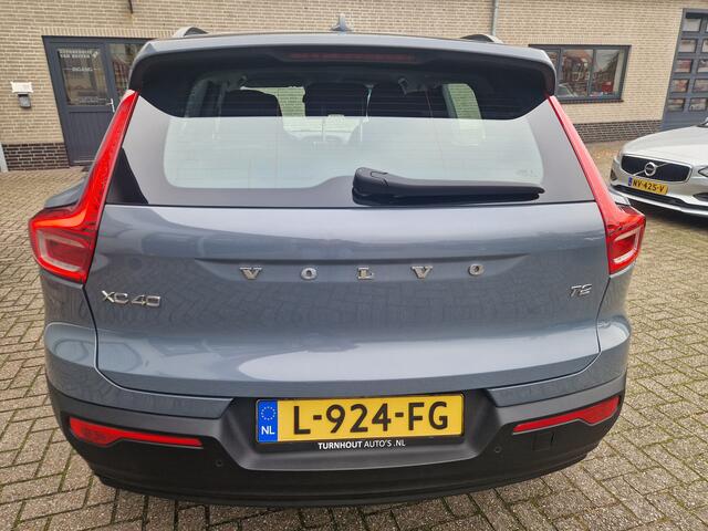 Volvo XC40 1.5 T2 Momentum Camera | Apple carplay