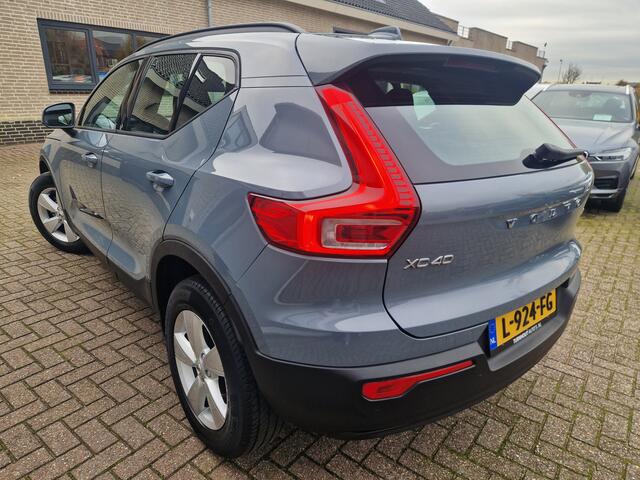 Volvo XC40 1.5 T2 Momentum Camera | Apple carplay