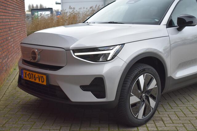 Volvo XC40 Single Motor 238PK Essential 69 kWh | Getint Glas | Google Maps |