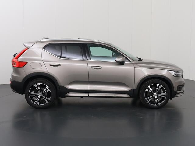 Volvo XC40 1.5 T5 Recharge Inscription | Schuifdak | Lederen bekleding | Memory stoelen | Adaptive cruise control | BLIS | Comfortstoelen | Navigatie | DAB | Apple Carplay/Android Auto | Stoel/stuur verwarming | Camera |