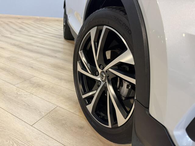 Volvo XC40 1.5 T3 R-Design Airco ECC | Virtual | LED | Cruise Control | Camera | Apple Carplay | Isofix | NAP