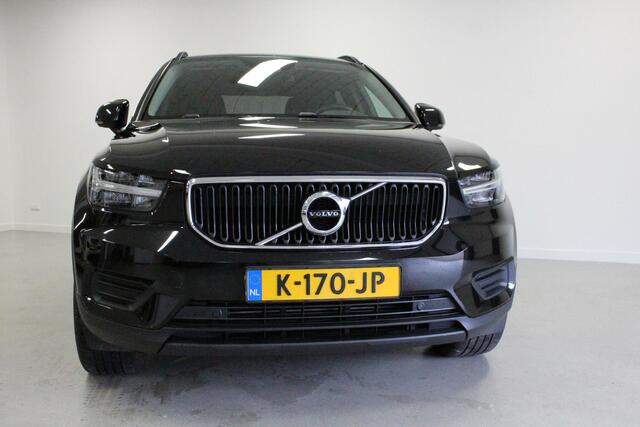 Volvo XC40 1.5 T2 Momentum Core | WEGKL-TRHAAK | DAB | DONKER-GLAS | PDC | 19'LMV | CARPLAY | NAVIGATIE |