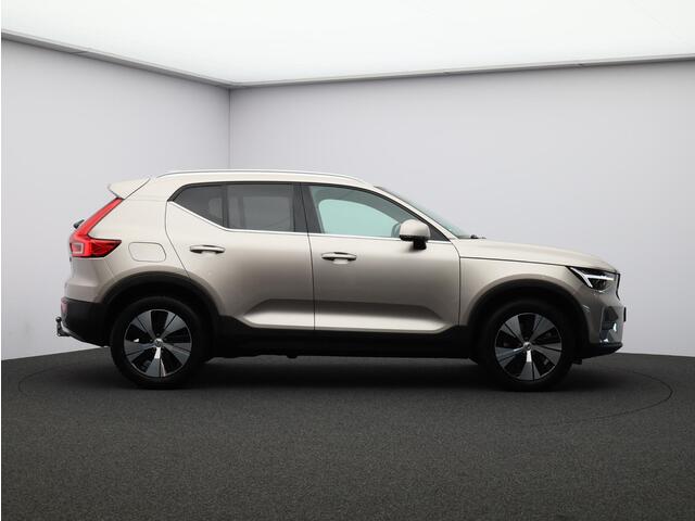 Volvo XC40 T4 Plug-in hybrid Plus Bright / Trekhaak / Harman Kardon / Elektr. bed. stoelen / Stoel+stuurwielverwarming
