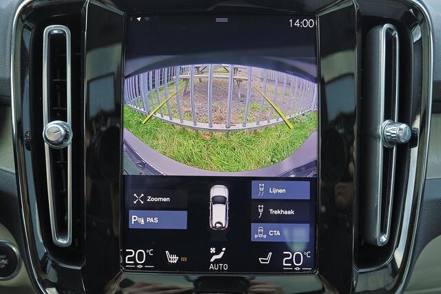 Volvo XC40 T4 Inscription - Panorama/schuifdak - IntelliSafe Assist & Surround - Verwarmde voorstoelen - Parkeercamera achter - Parkeersensoren voor & achter - Elektr. bedienb. voorstoelen met geheugen links - Elektr. inklapbare trekhaak - 18' LMV