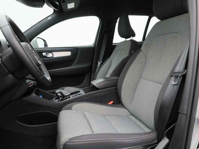 Volvo XC40 1.5 T4 Recharge Inscription Expression | CAMERA | KEYLESS