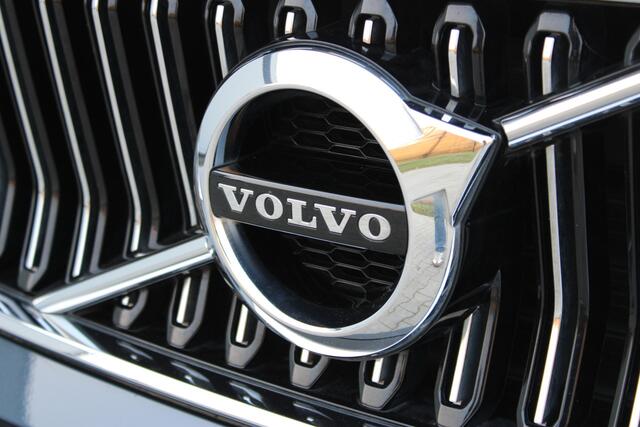 Volvo XC40 1.5 T3 Inscription | Incl. 12 maanden garantie | Cruise control | Climate control | Stoel/stuurverwarming | Apple carplay/Android auto | DAB radio | Parkeercamera | Lane assist |