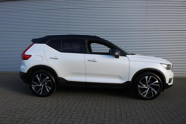 Volvo XC40 2.0 T4 R-Design Aut (Panoramadak Sportleder/Memory Navi/Camera HarmanKardon Standkachel Trekhaak Full-Led 20InchLMV)