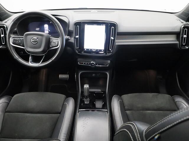 Volvo XC40 Recharge P8 AWD R-Design | PANO | 360° | ADAPTIVE | H&K | STOEL- EN STUURVERW. | TREKHAAK